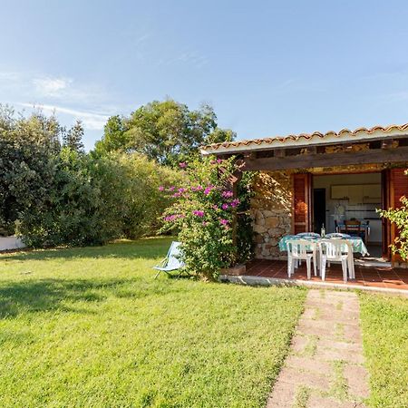 Appartamento Trilocale Le Canne 6 Posti Letto Con Giardino Сан-Теодоро Екстер'єр фото