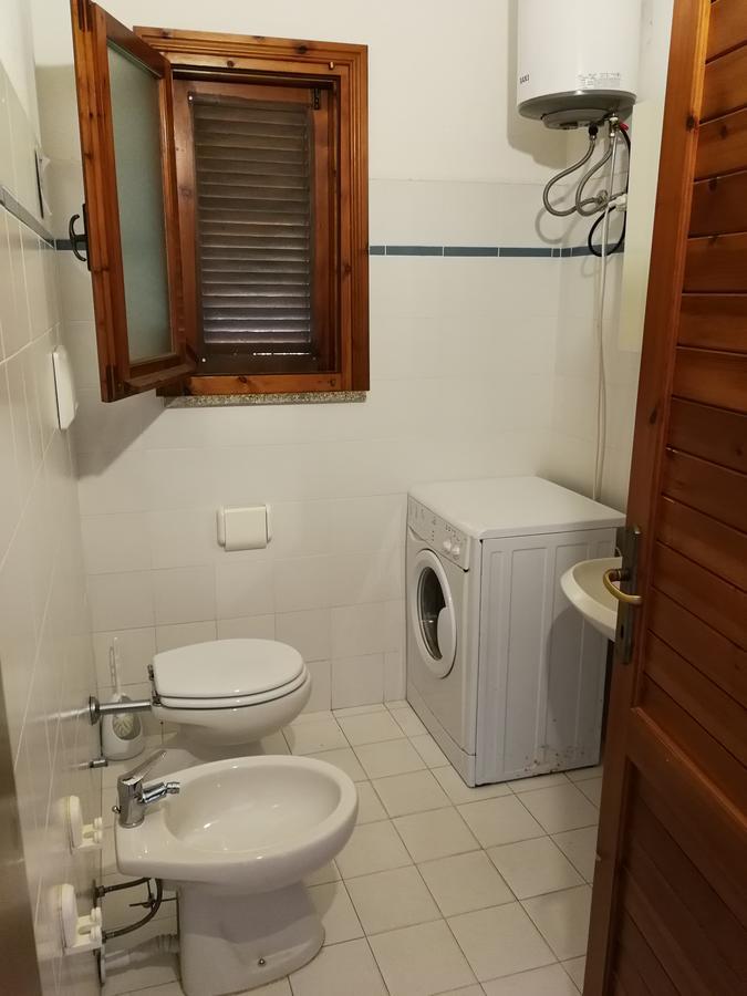 Appartamento Trilocale Le Canne 6 Posti Letto Con Giardino Сан-Теодоро Екстер'єр фото