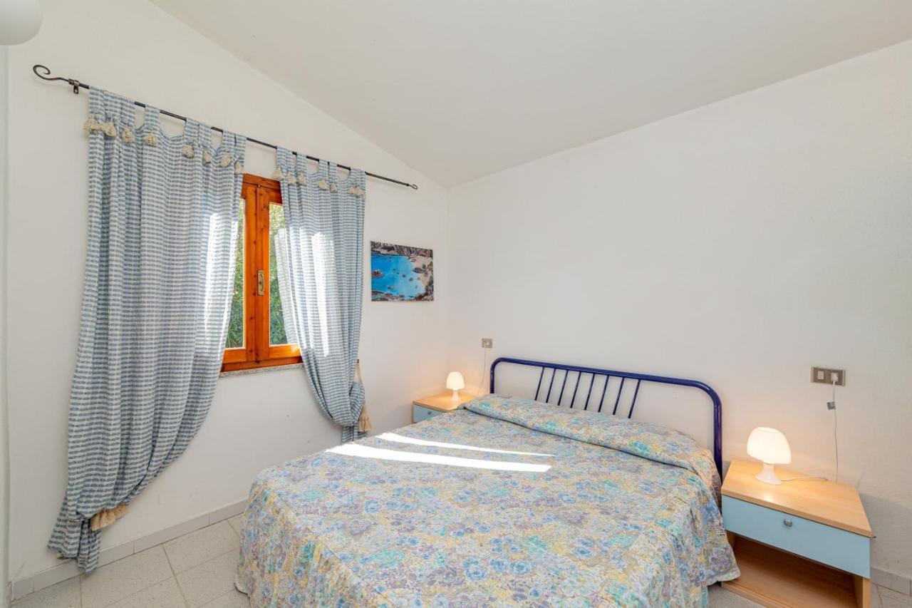 Appartamento Trilocale Le Canne 6 Posti Letto Con Giardino Сан-Теодоро Екстер'єр фото